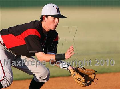 Thumbnail 2 in Rockwall-Heath vs Smith (Texas 4A Region ll Playoffs)  photogallery.