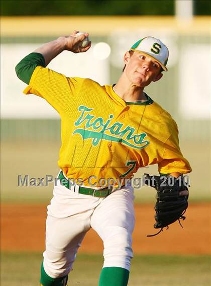 Thumbnail 2 in Rockwall-Heath vs Smith (Texas 4A Region ll Playoffs)  photogallery.