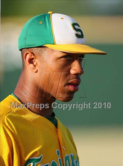 Thumbnail 3 in Rockwall-Heath vs Smith (Texas 4A Region ll Playoffs)  photogallery.