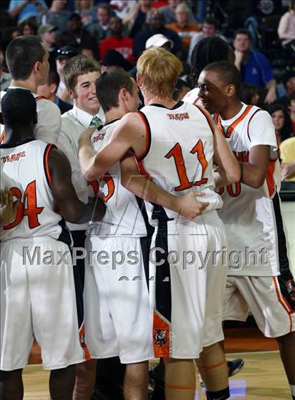 Thumbnail 3 in Bronte vs. Paducah (UIL1 A Final) photogallery.