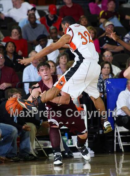 Thumbnail 1 in Bronte vs. Paducah (UIL1 A Final) photogallery.