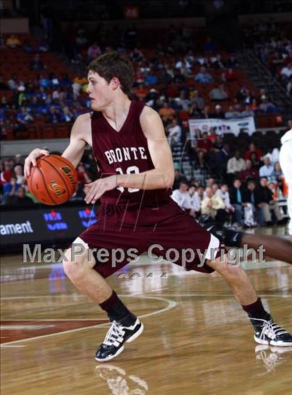 Thumbnail 3 in Bronte vs. Paducah (UIL1 A Final) photogallery.