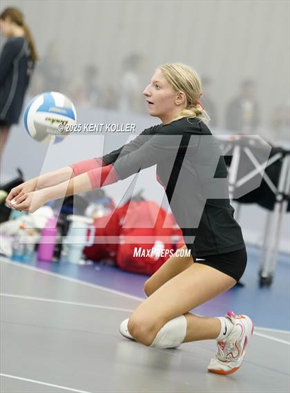 Thumbnail 3 in Dexter vs. St. Mary's Prep (Program Cup) photogallery.