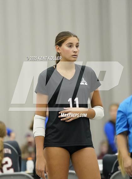 Thumbnail 3 in Dexter vs. St. Mary's Prep (Program Cup) photogallery.