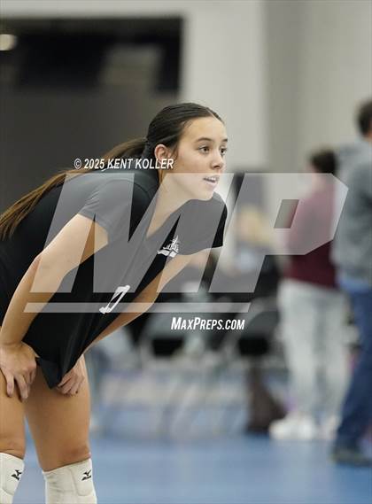 Thumbnail 1 in Dexter vs. St. Mary's Prep (Program Cup) photogallery.