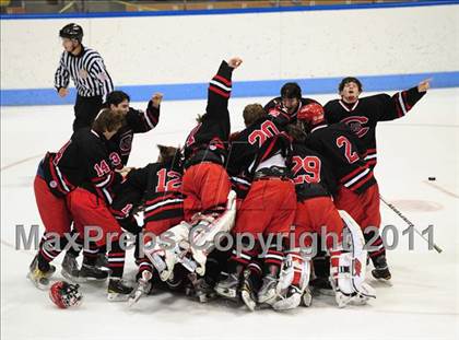 Thumbnail 2 in Cheshire vs. Guilford (CIAC Division 2 Final) photogallery.