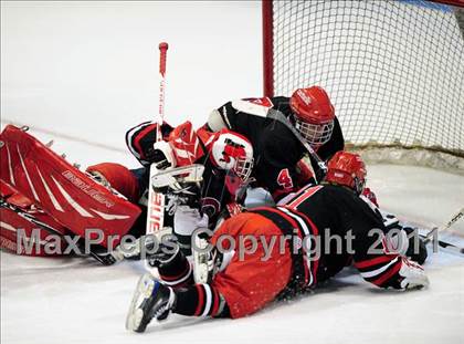 Thumbnail 1 in Cheshire vs. Guilford (CIAC Division 2 Final) photogallery.