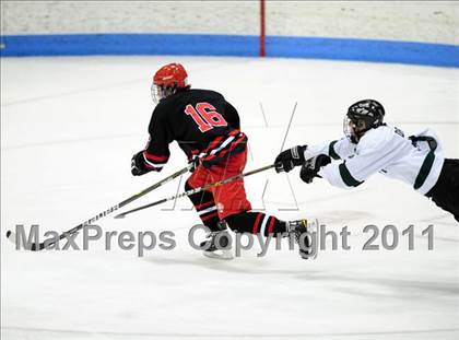 Thumbnail 2 in Cheshire vs. Guilford (CIAC Division 2 Final) photogallery.