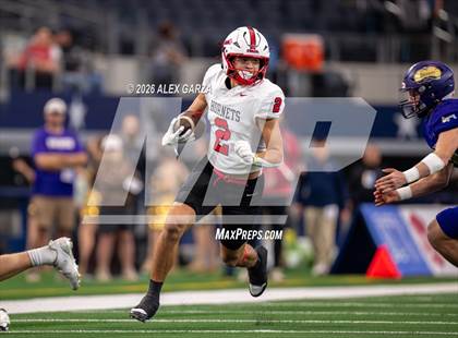 Thumbnail 1 in Muenster vs. Shiner (UIL 2A D1 Football Final) photogallery.