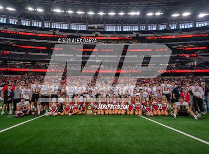 Thumbnail 1 in Muenster vs. Shiner (UIL 2A D1 Football Final) photogallery.