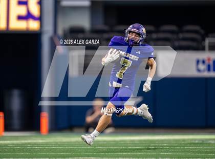 Thumbnail 2 in Muenster vs. Shiner (UIL 2A D1 Football Final) photogallery.