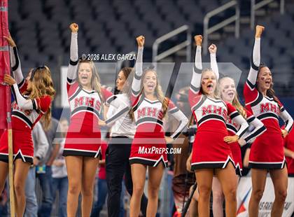 Thumbnail 2 in Muenster vs. Shiner (UIL 2A D1 Football Final) photogallery.