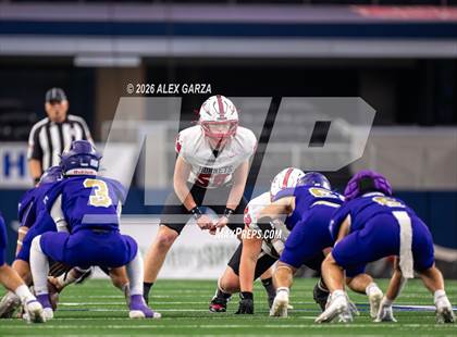 Thumbnail 2 in Muenster vs. Shiner (UIL 2A D1 Football Final) photogallery.