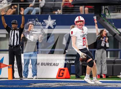 Thumbnail 2 in Muenster vs. Shiner (UIL 2A D1 Football Final) photogallery.