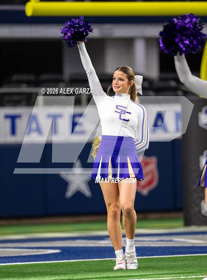 Thumbnail 3 in Muenster vs. Shiner (UIL 2A D1 Football Final) photogallery.