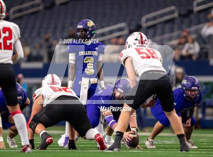 Thumbnail 3 in Muenster vs. Shiner (UIL 2A D1 Football Final) photogallery.