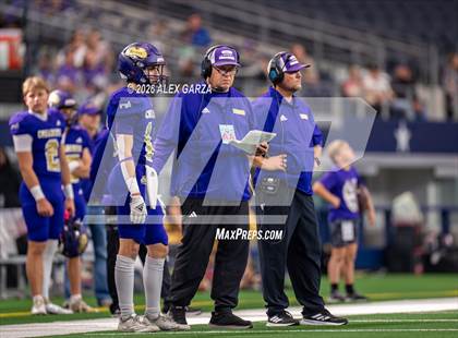 Thumbnail 1 in Muenster vs. Shiner (UIL 2A D1 Football Final) photogallery.