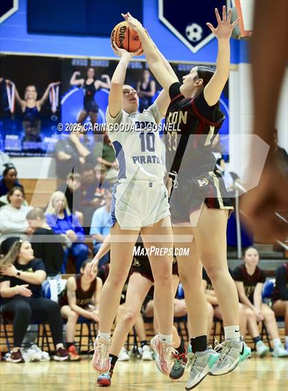 Thumbnail 2 in Dixon @ Swansboro photogallery.