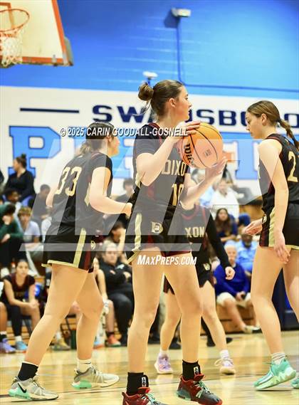 Thumbnail 3 in Dixon @ Swansboro photogallery.