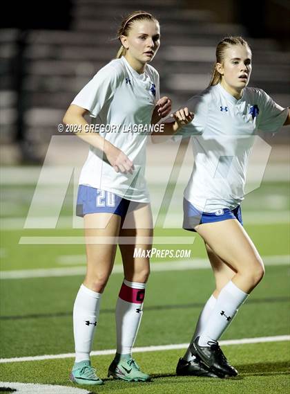 Thumbnail 3 in Byron Nelson vs Southlake Carroll  photogallery.
