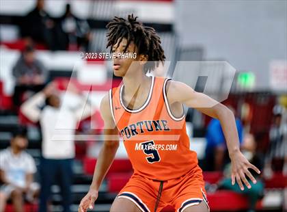 Thumbnail 3 in Burbank vs. Fortune Early College (Cordova Christmas Classic) photogallery.