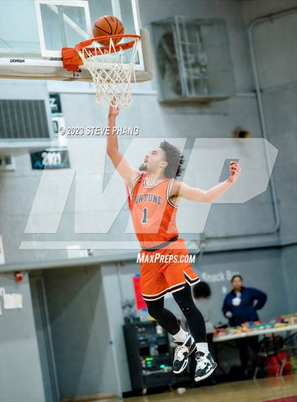 Thumbnail 1 in Burbank vs. Fortune Early College (Cordova Christmas Classic) photogallery.