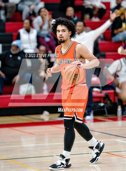 Thumbnail 3 in Burbank vs. Fortune Early College (Cordova Christmas Classic) photogallery.
