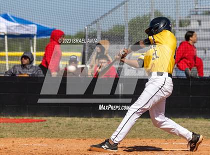 Thumbnail 3 in Fairmont vs. Hoke County (Robeson County Slugfest) photogallery.
