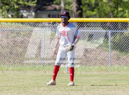 Thumbnail 1 in Fairmont vs. Hoke County (Robeson County Slugfest) photogallery.