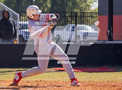 Thumbnail 3 in Fairmont vs. Hoke County (Robeson County Slugfest) photogallery.