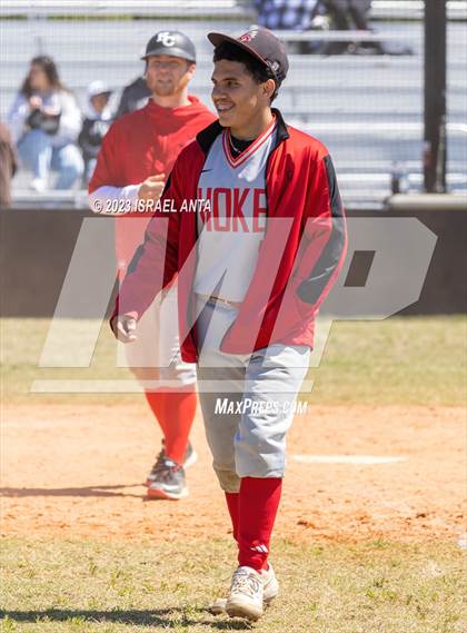 Thumbnail 2 in Fairmont vs. Hoke County (Robeson County Slugfest) photogallery.