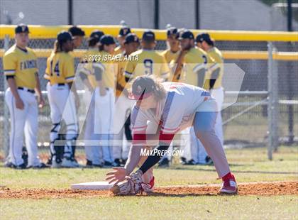 Thumbnail 3 in Fairmont vs. Hoke County (Robeson County Slugfest) photogallery.