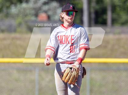 Thumbnail 1 in Fairmont vs. Hoke County (Robeson County Slugfest) photogallery.