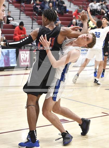 Thumbnail 2 in San Leandro vs. Catalina Foothills (Rancho Mirage Holiday Invitational) photogallery.