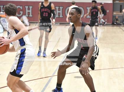 Thumbnail 3 in San Leandro vs. Catalina Foothills (Rancho Mirage Holiday Invitational) photogallery.