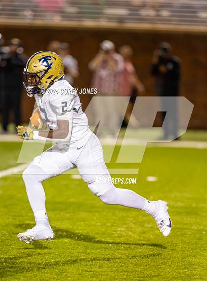 Thumbnail 3 in Thomas County Central vs Houston County  photogallery.