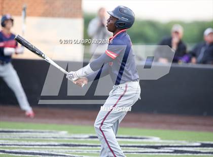 Thumbnail 2 in Boyd @ Rockwall-Heath (UIL 6A Area Playoff) photogallery.