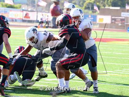 Thumbnail 3 in Clayton Valley Charter vs. Helix (2016 Honor Bowl) photogallery.