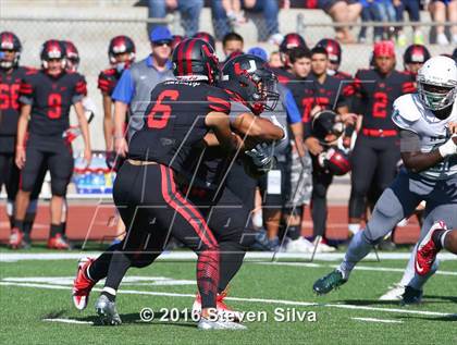 Thumbnail 3 in Clayton Valley Charter vs. Helix (2016 Honor Bowl) photogallery.