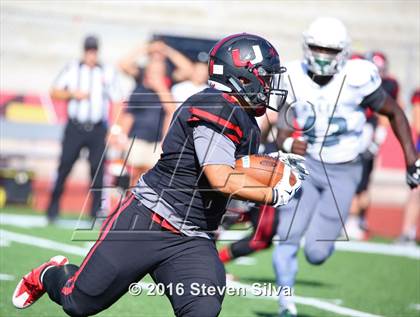 Thumbnail 2 in Clayton Valley Charter vs. Helix (2016 Honor Bowl) photogallery.