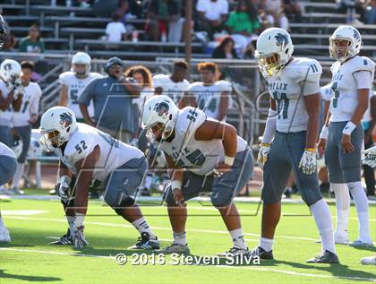 Thumbnail 2 in Clayton Valley Charter vs. Helix (2016 Honor Bowl) photogallery.