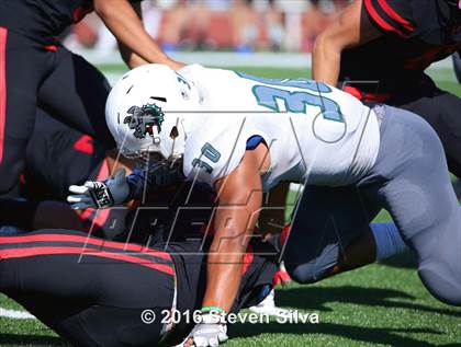 Thumbnail 3 in Clayton Valley Charter vs. Helix (2016 Honor Bowl) photogallery.