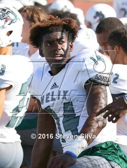 Thumbnail 3 in Clayton Valley Charter vs. Helix (2016 Honor Bowl) photogallery.