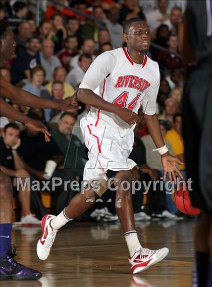 Thumbnail 2 in Miller Grove vs Riverside Academy  (City of Palms Classic) photogallery.