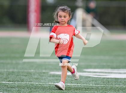 Thumbnail 3 in Lorena vs. Franklin photogallery.