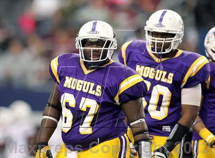 Thumbnail 1 in Munday vs. Tenaha (UIL 1A Division 2 Final) photogallery.