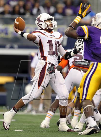Thumbnail 2 in Munday vs. Tenaha (UIL 1A Division 2 Final) photogallery.