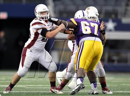 Thumbnail 3 in Munday vs. Tenaha (UIL 1A Division 2 Final) photogallery.