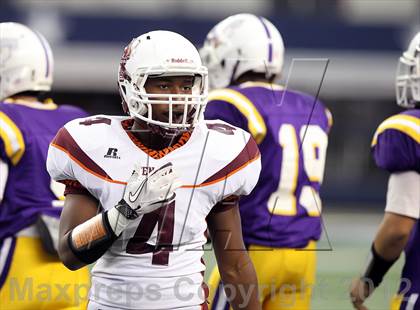 Thumbnail 2 in Munday vs. Tenaha (UIL 1A Division 2 Final) photogallery.