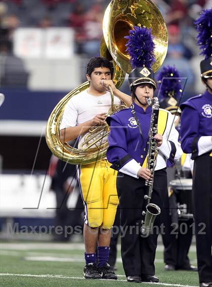 Thumbnail 3 in Munday vs. Tenaha (UIL 1A Division 2 Final) photogallery.
